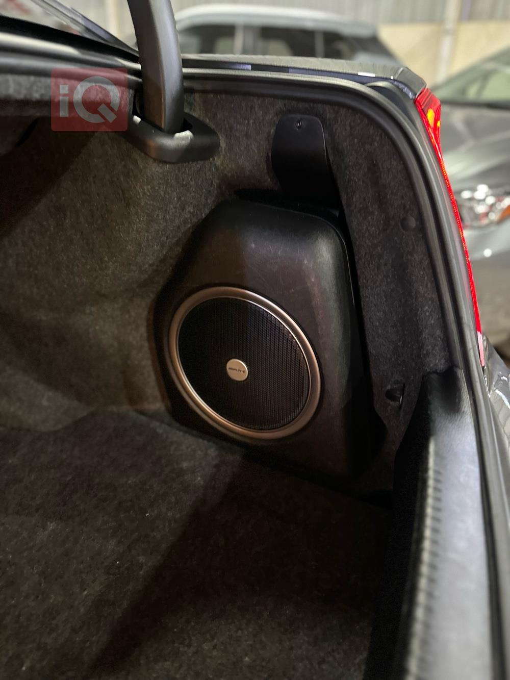 کرایسلەر 300